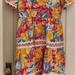 Crown & Ivy Colorful Leaf Print Maxi Dress